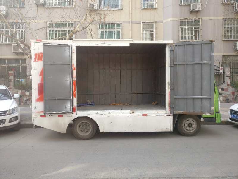 汽车箱
